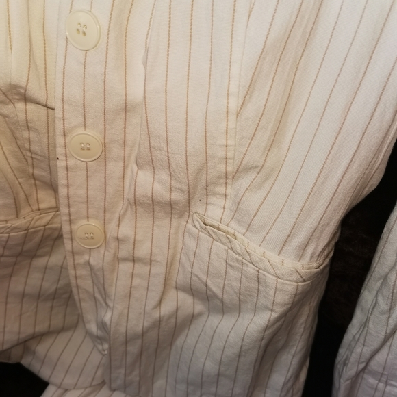 Beautiful tailored jacket and pant set - Picture 3 of 4